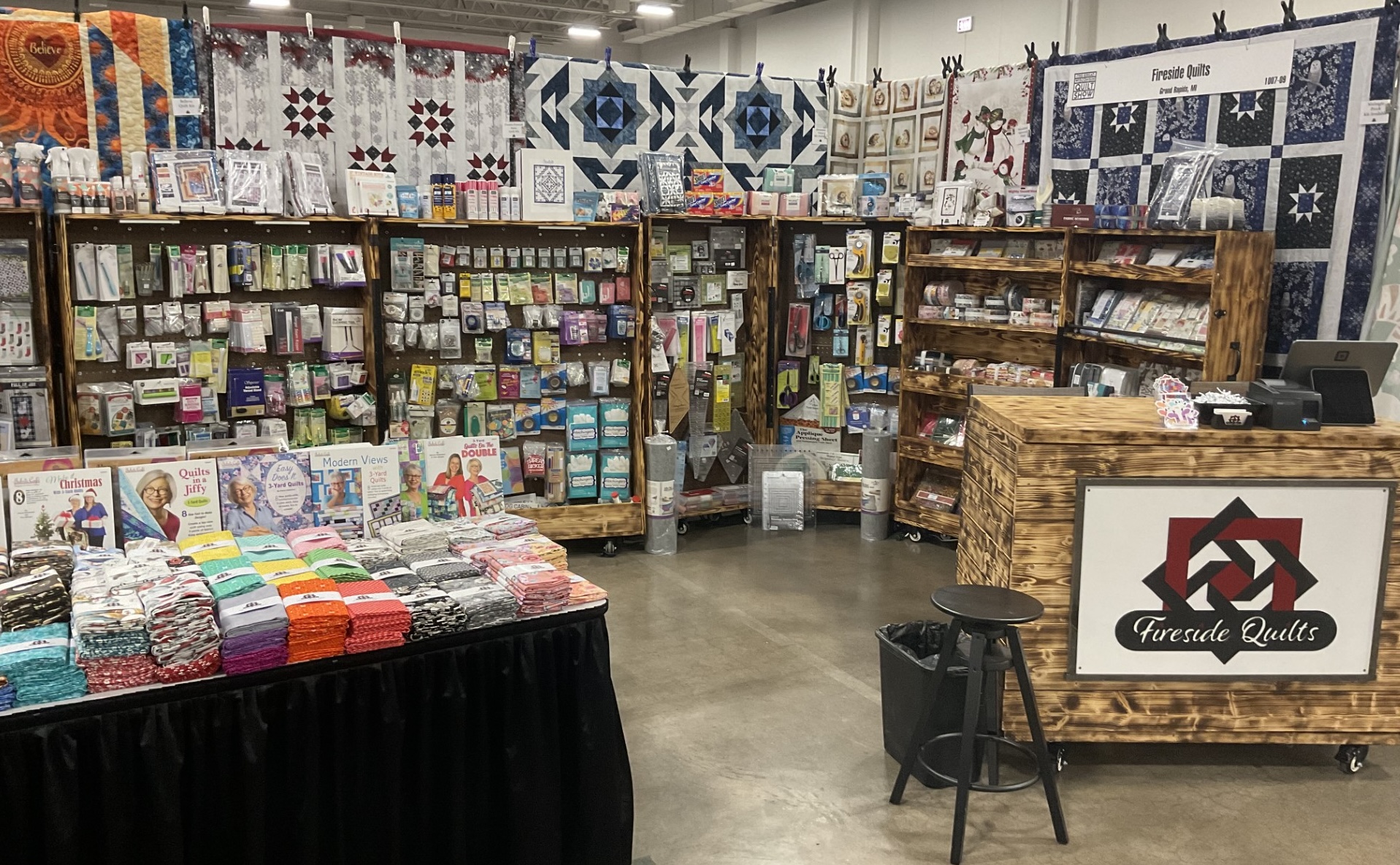 Fireside Quilts Show set up